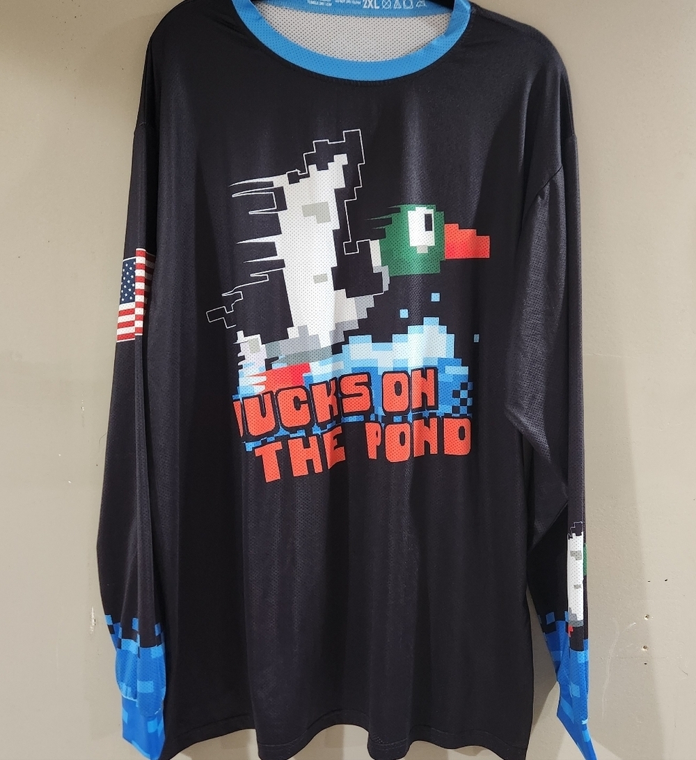 Sply Brand Duck Hunt Video Game Long Sleeve Size 2XL